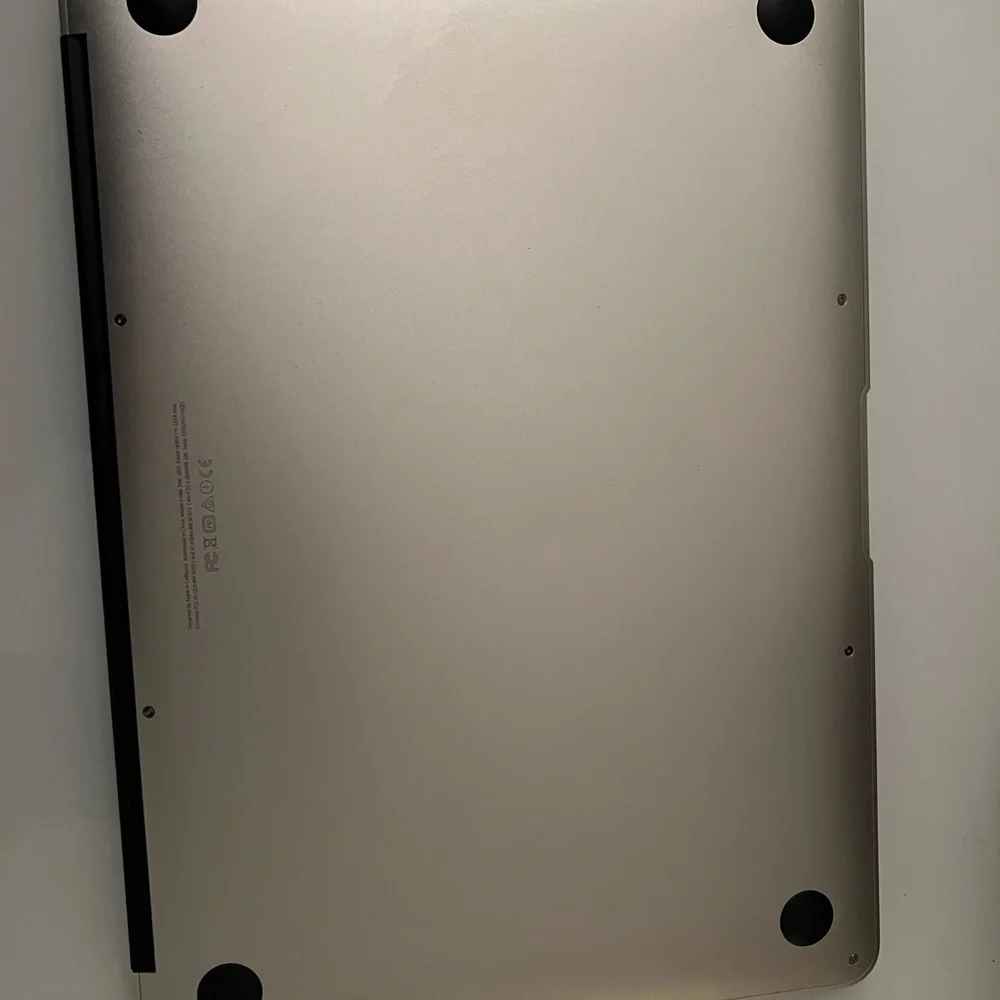 Apple Laptop - Early 2015 (13 inch)